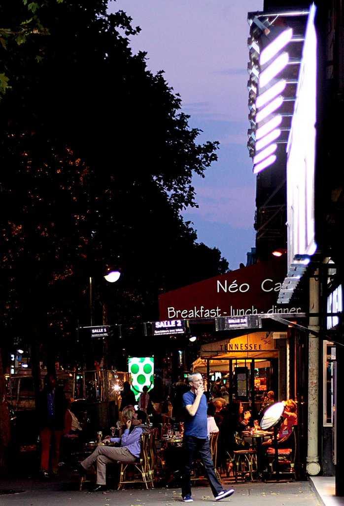Cafe am Abend Paris